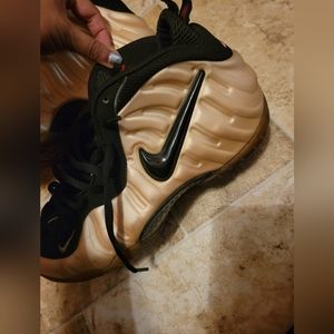 Nike Pearl Foamposite (2010)